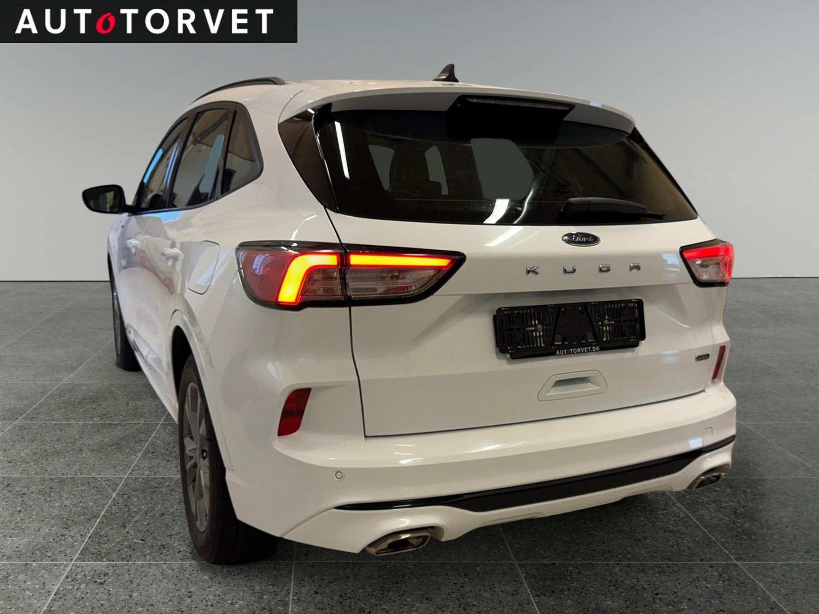 Hvid Ford Kuga fra 2020