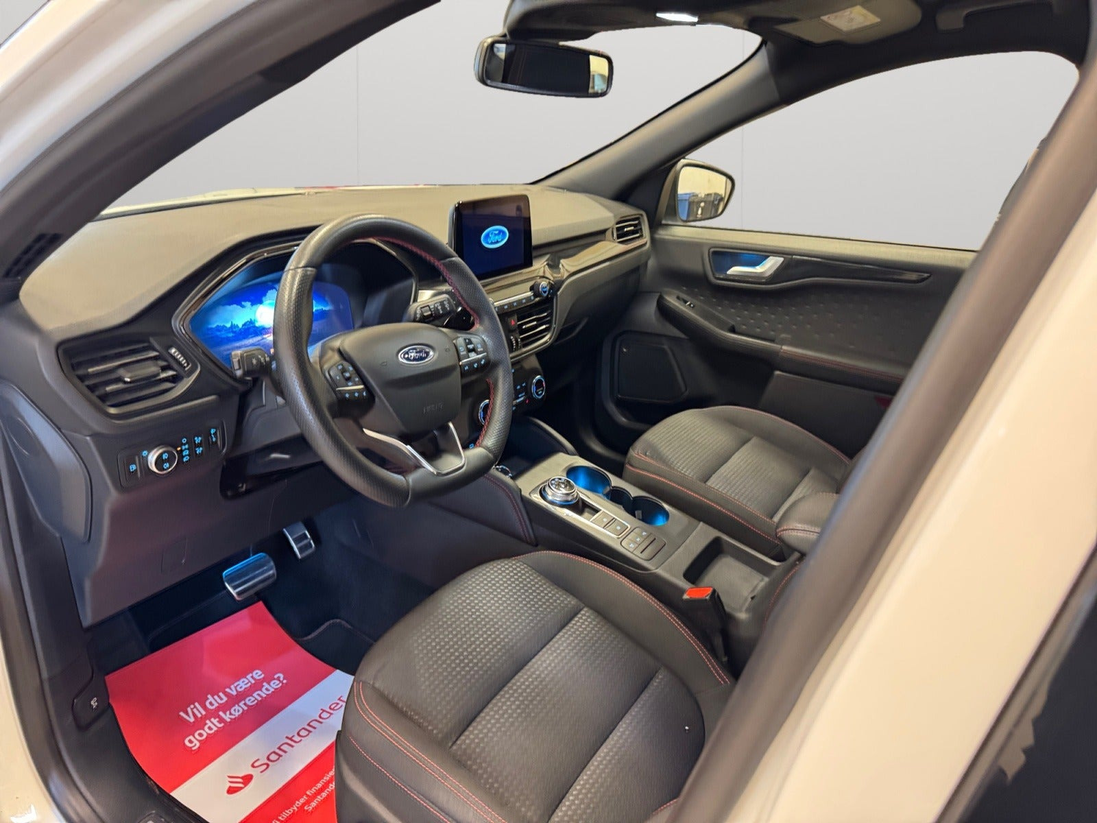 Hvid Ford Kuga fra 2020