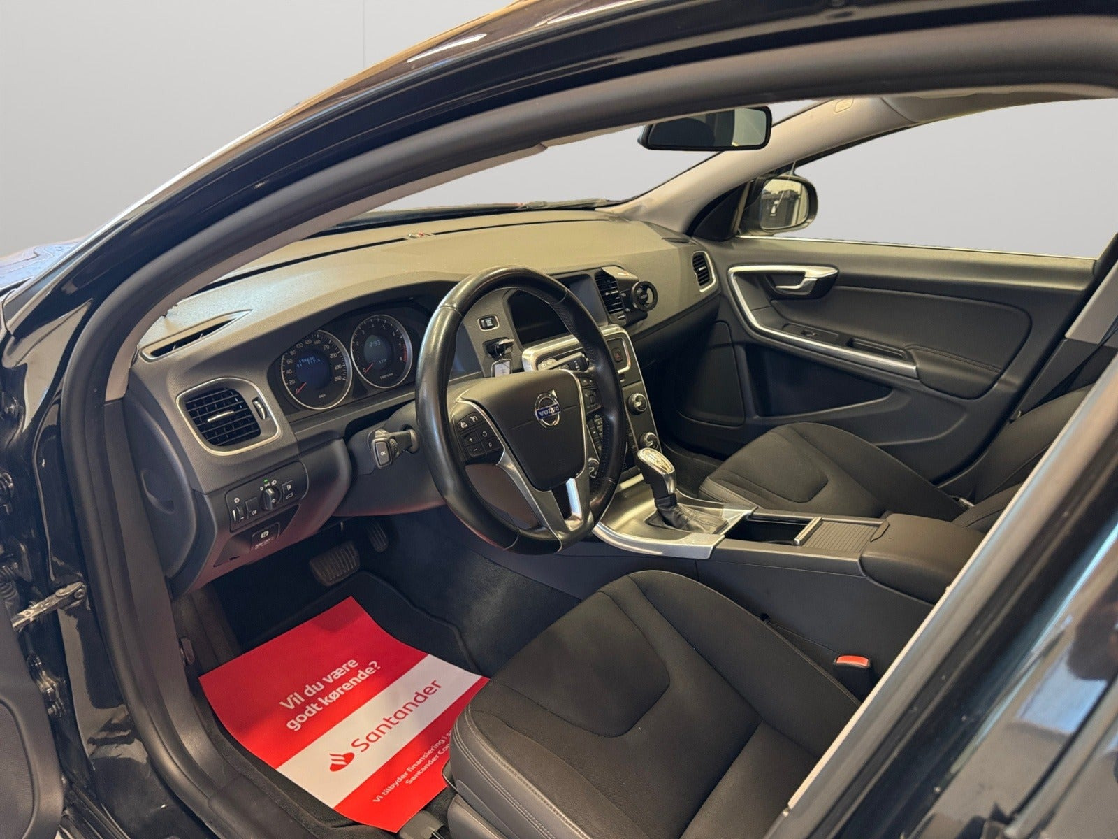 Sort Volvo V60 fra 2013