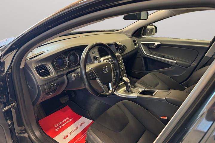 Sort Volvo V60 fra 2013