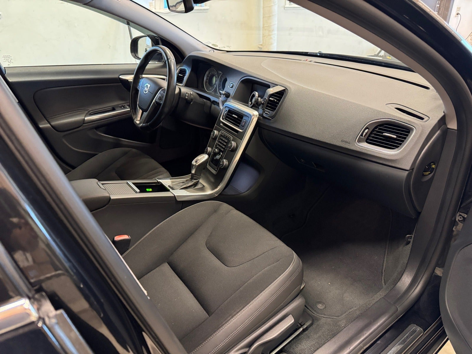 Sort Volvo V60 fra 2013