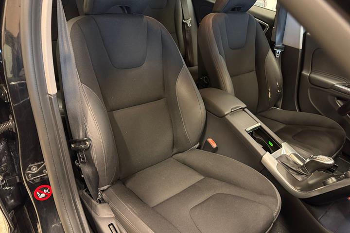 Sort Volvo V60 fra 2013