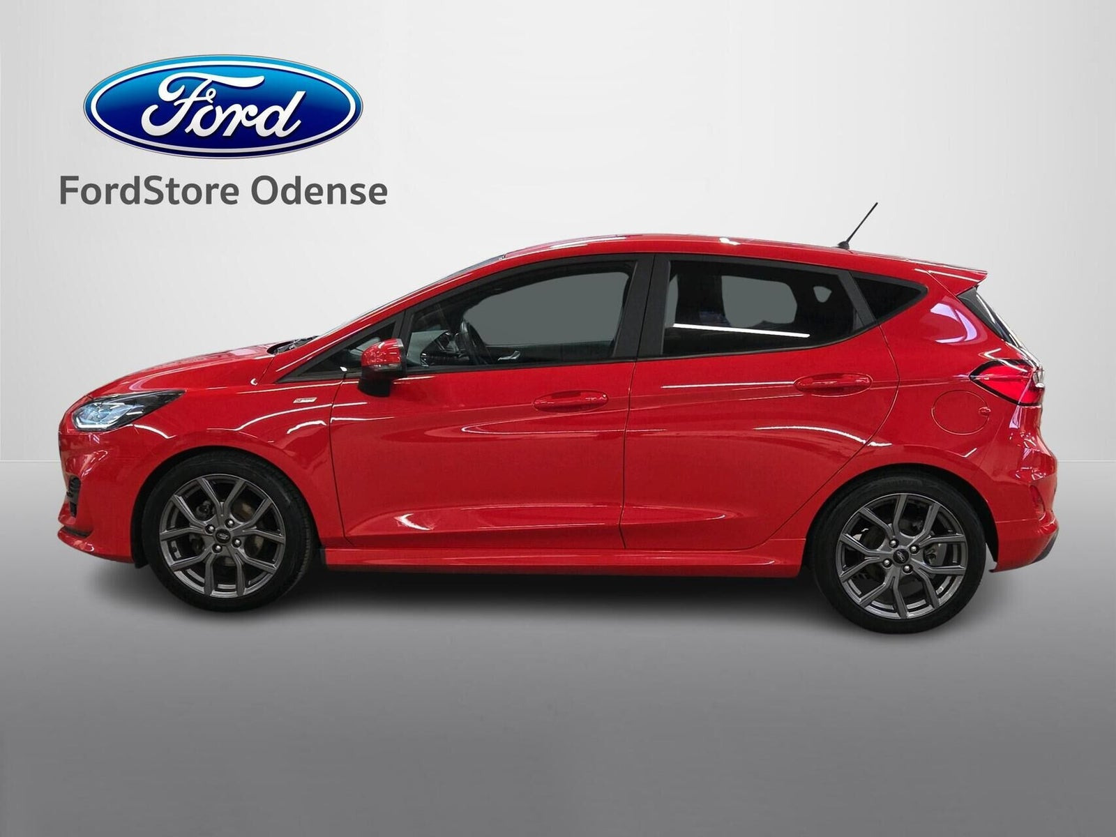 Rød Ford Fiesta fra 2022