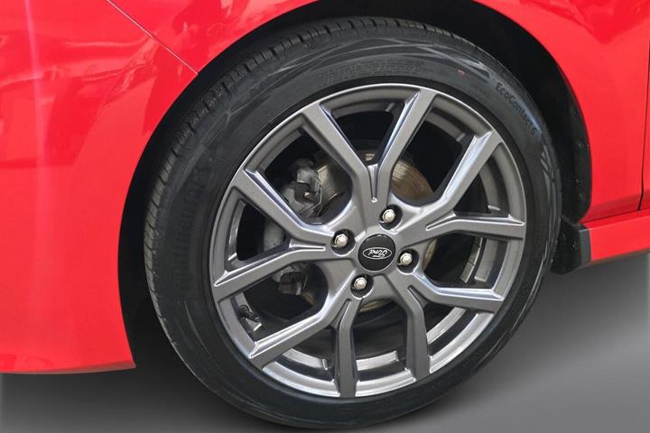 Rød Ford Fiesta fra 2022