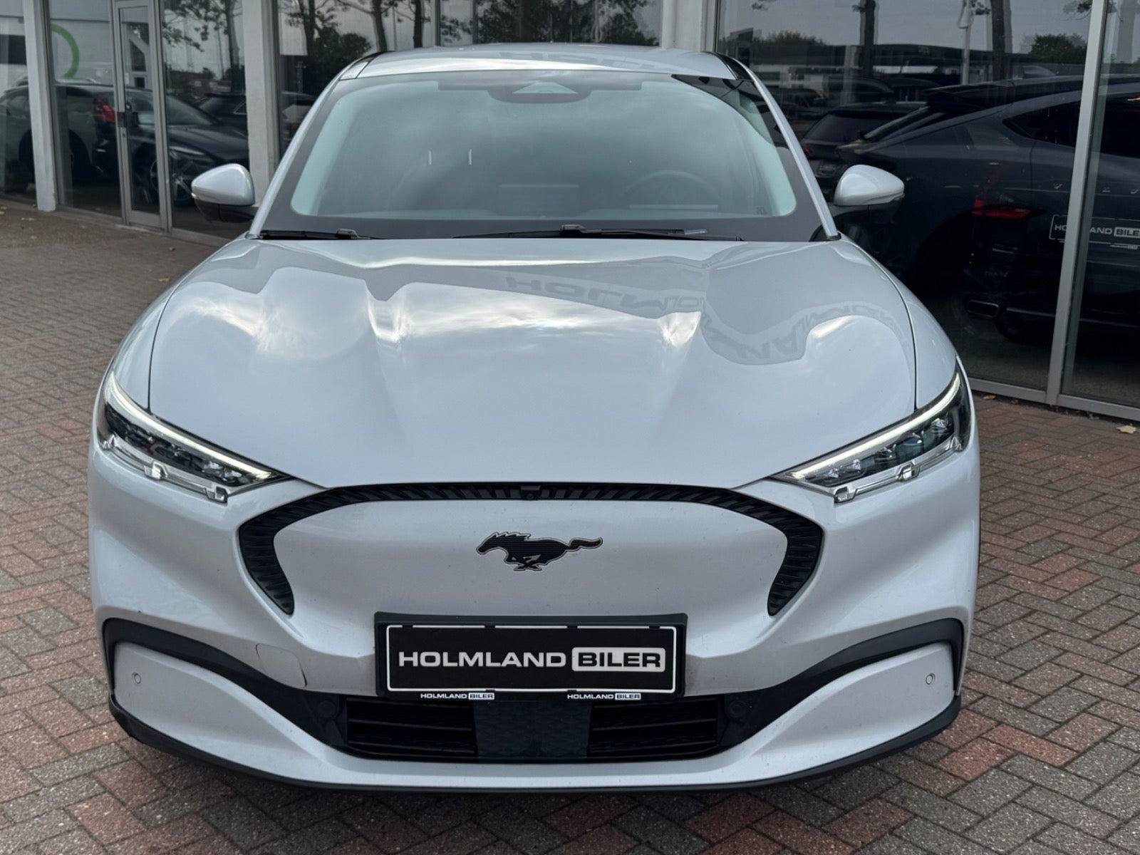 Grå Ford Mustang Mach-E fra 2021