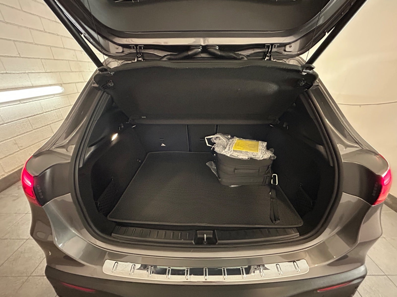 undefined Mercedes EQA250+ fra 2025