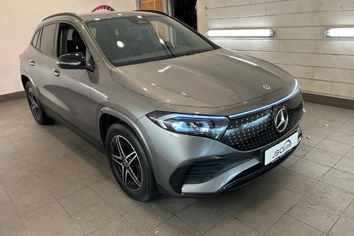 Grå Mercedes EQA250 fra 2022