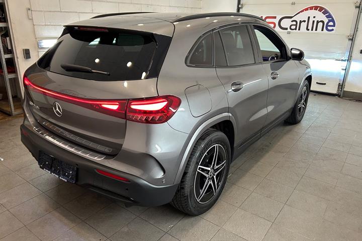 Grå Mercedes EQA250 fra 2023
