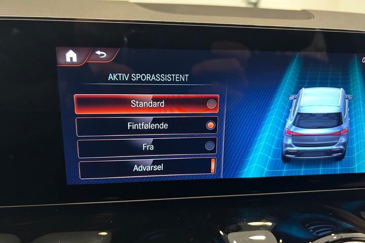 Hvid Mercedes EQA250 fra 2022