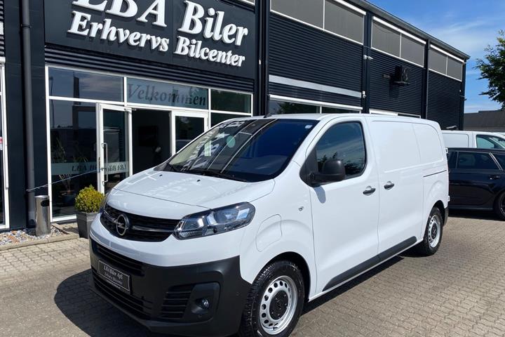 Hvid Opel Vivaro-e fra 2024
