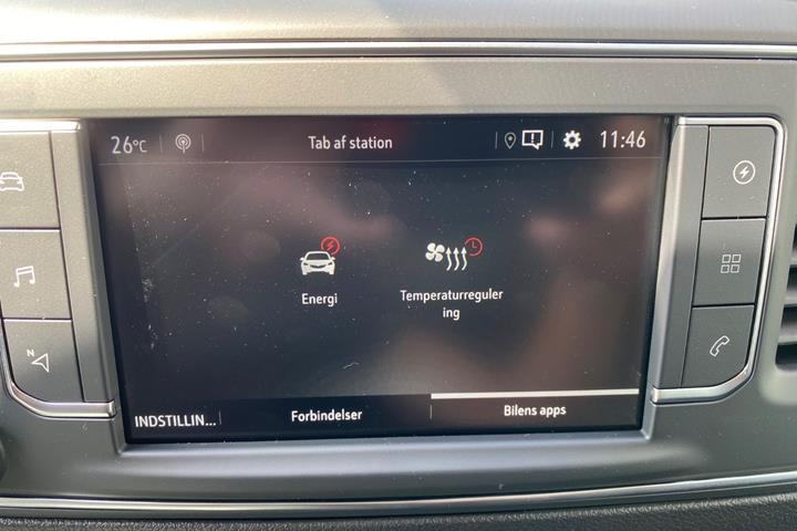 Hvid Opel Vivaro-e fra 2024
