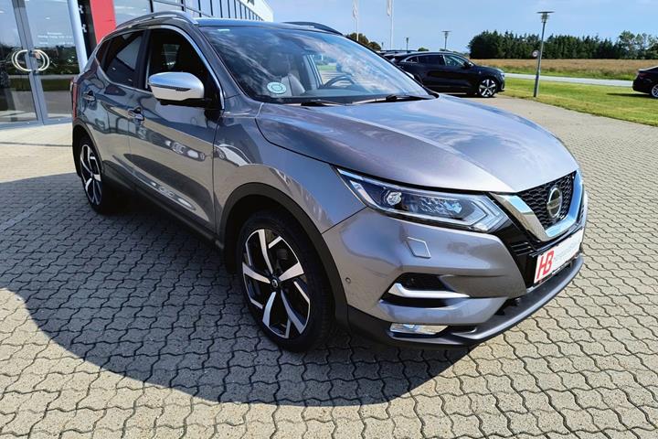 Grå Nissan Qashqai fra 2018