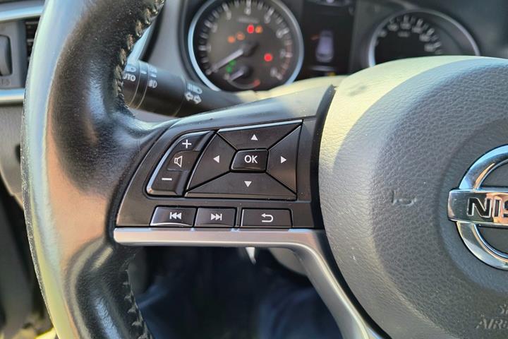 Grå Nissan Qashqai fra 2018