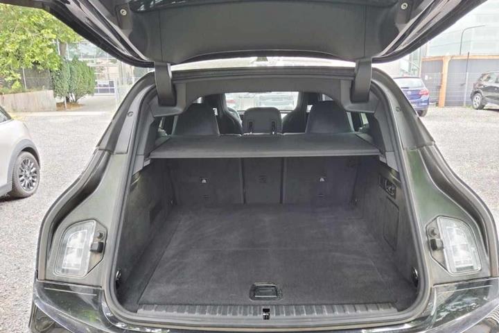 Sort BMW iX fra 2023