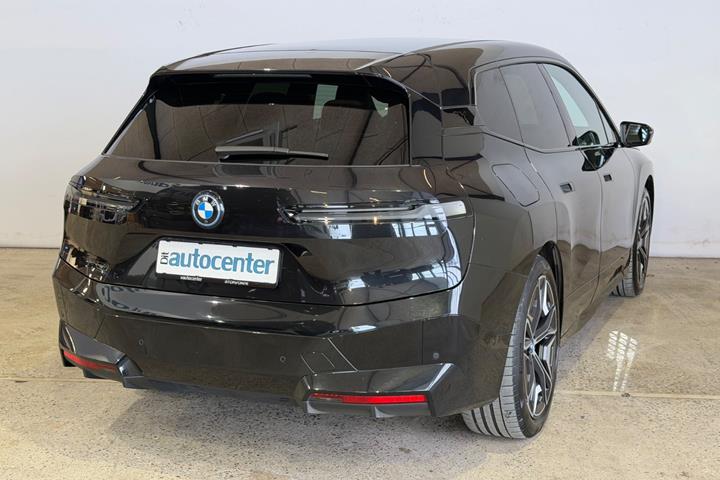 Sort BMW iX fra 2022
