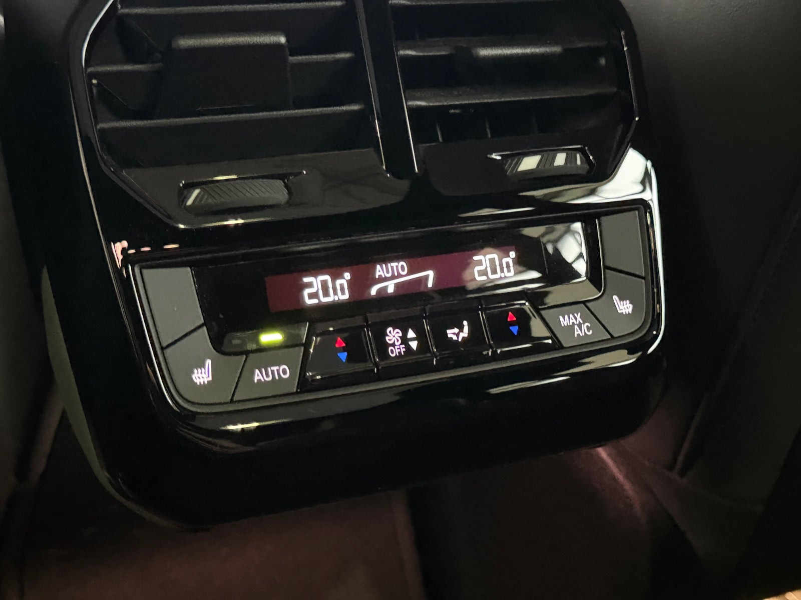 Sort BMW iX fra 2022