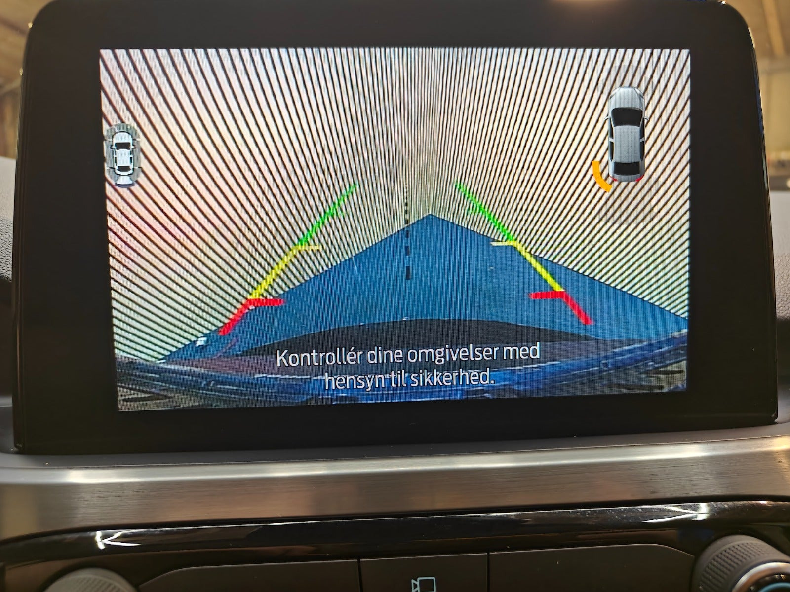 Grå Ford Kuga fra 2020