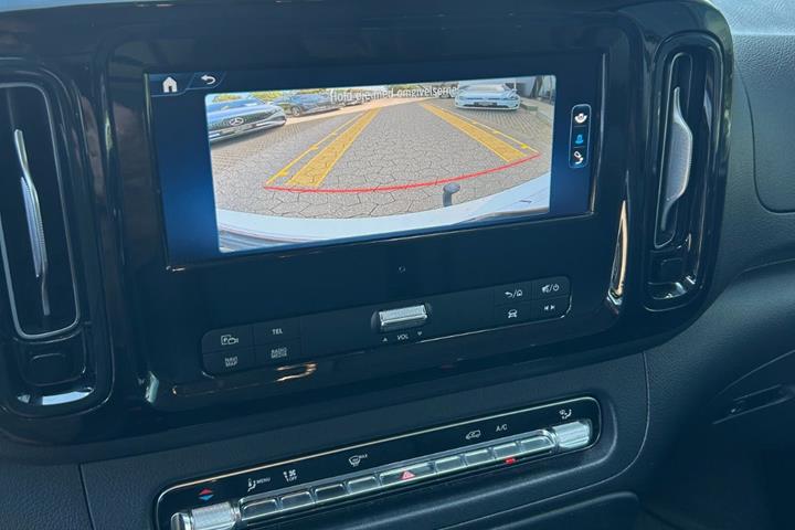 undefined Mercedes Vito 114 fra 2024