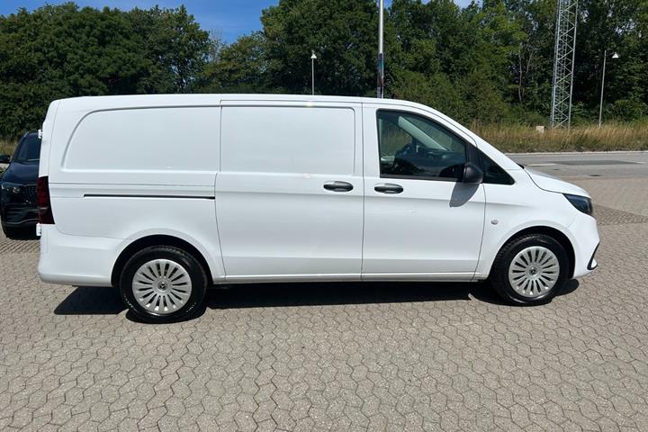 undefined Mercedes Vito 114 fra 2024