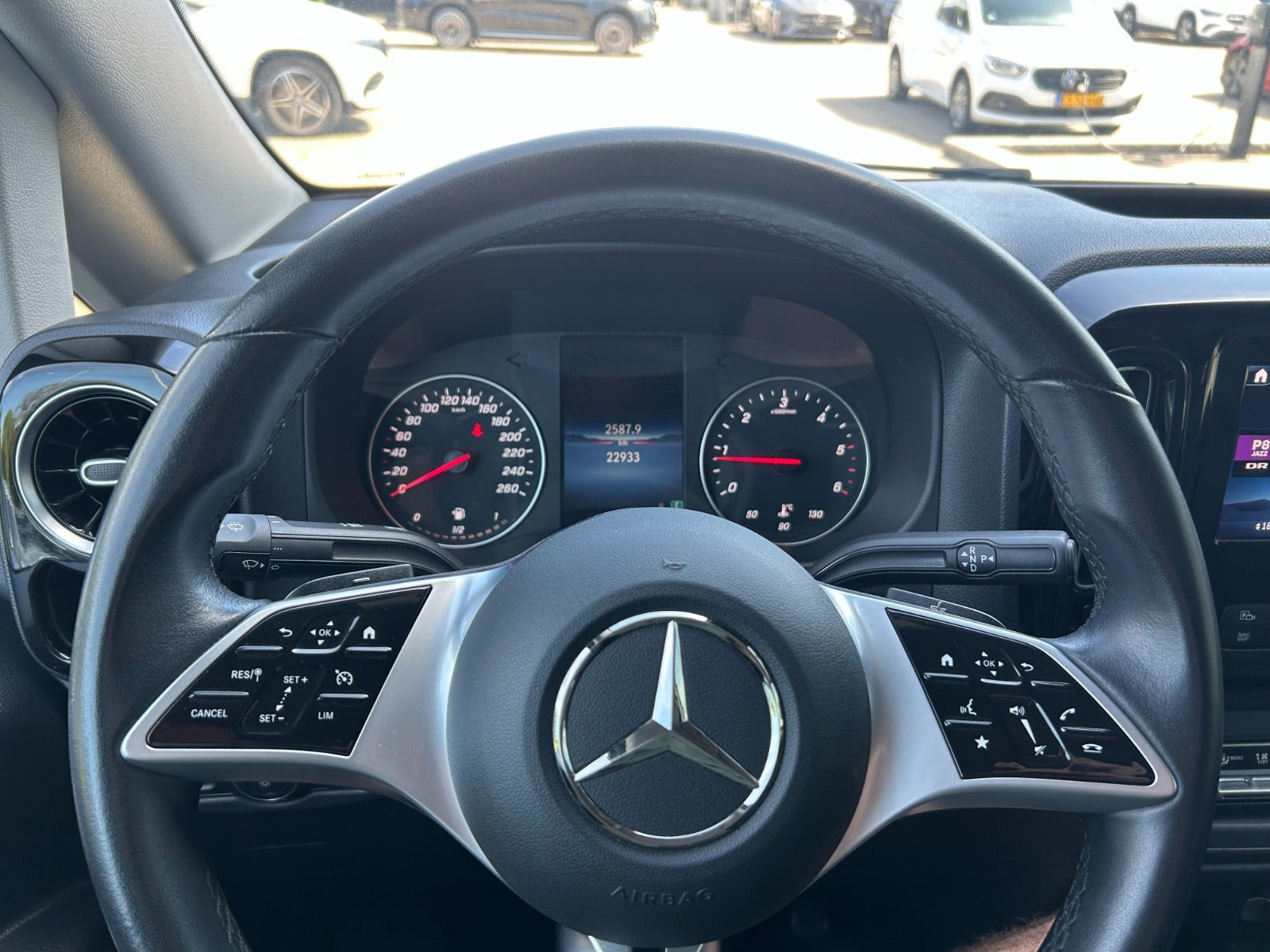 undefined Mercedes Vito 114 fra 2024
