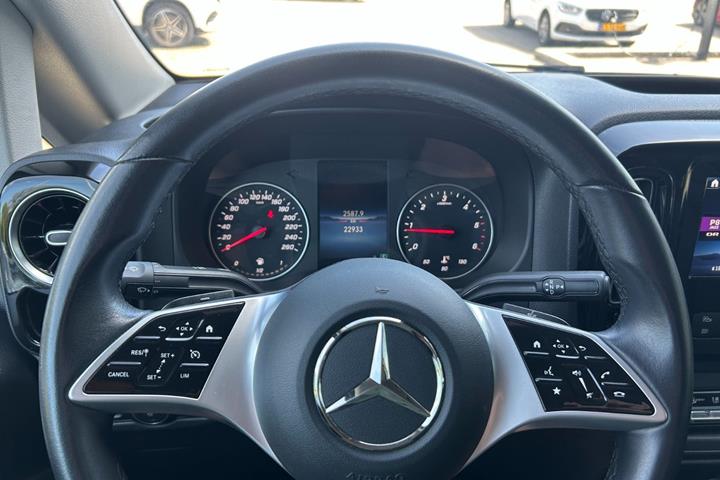 undefined Mercedes Vito 114 fra 2024