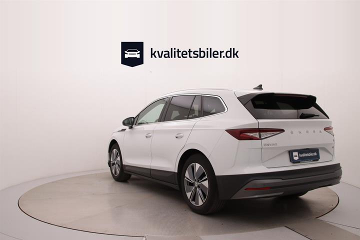 Hvid Skoda Enyaq fra 2021