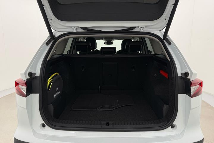 Hvid Skoda Enyaq fra 2021