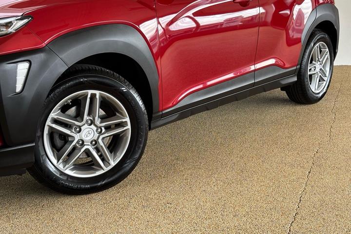 Rød Hyundai Kona fra 2020