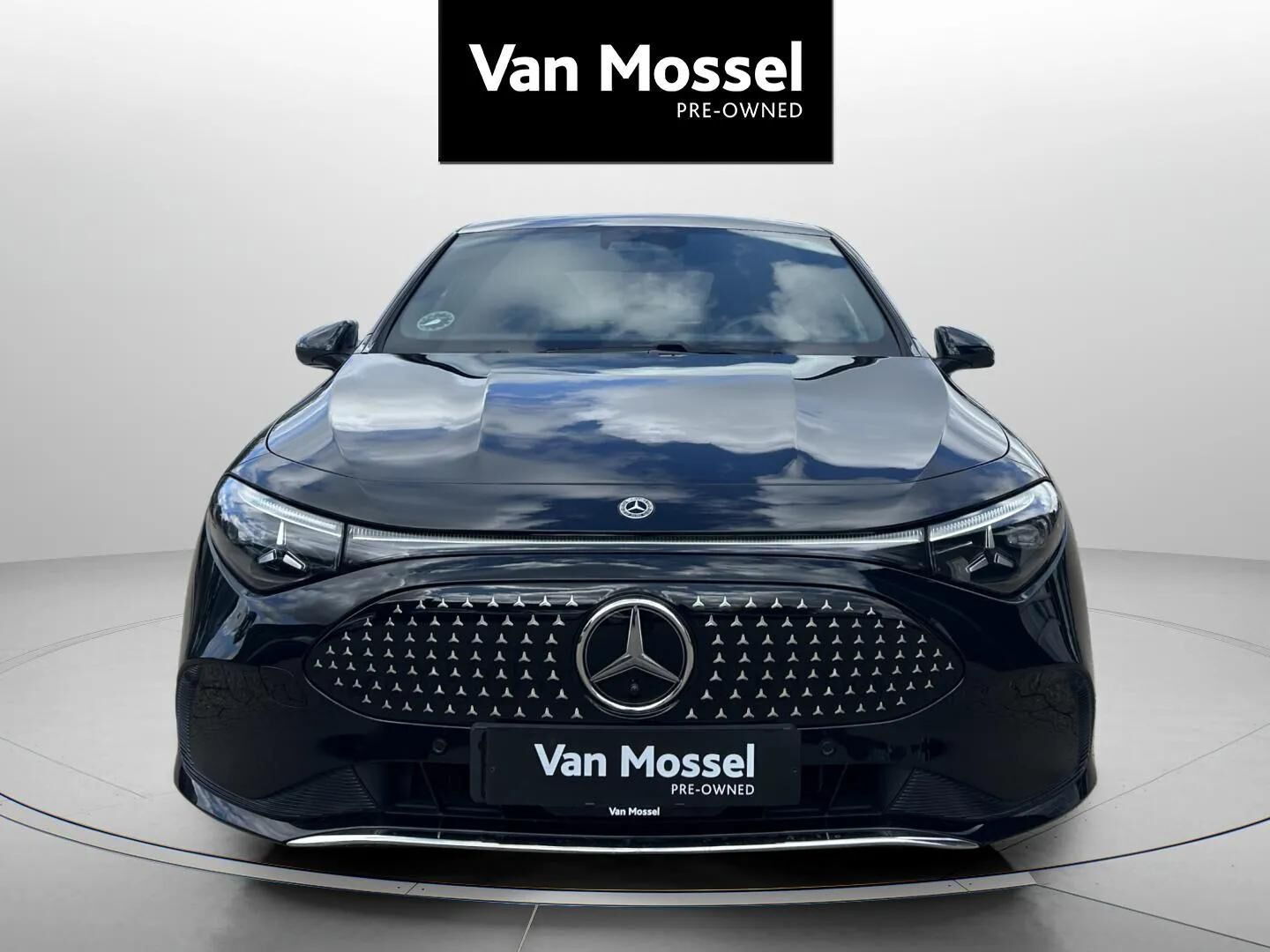 Sort Mercedes CLA250+ fra 2025