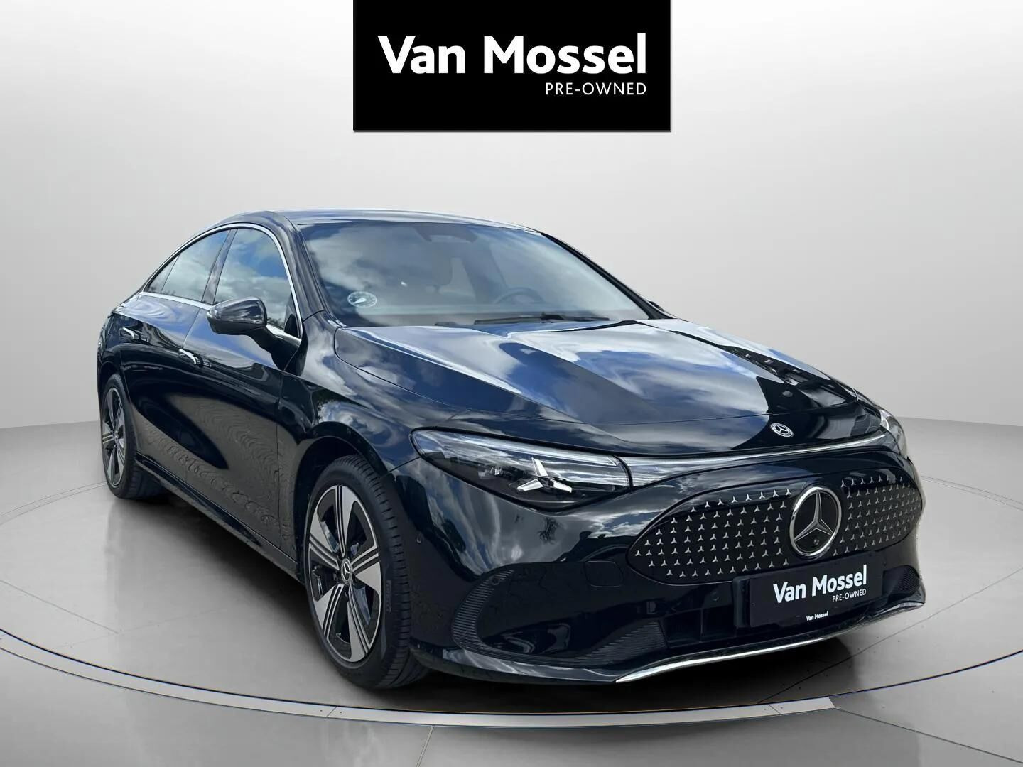 Sort Mercedes CLA250+ fra 2025