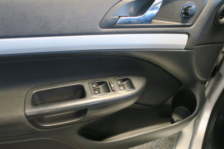 Sølv Skoda Octavia fra 2012