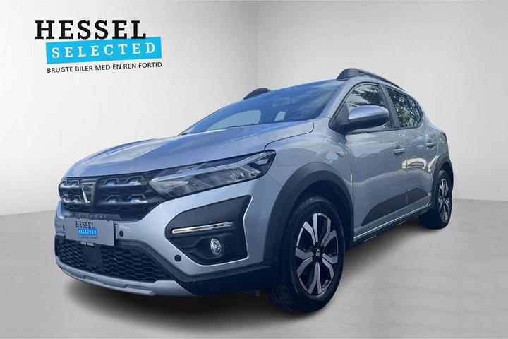Beige Dacia Sandero Stepway fra 2021