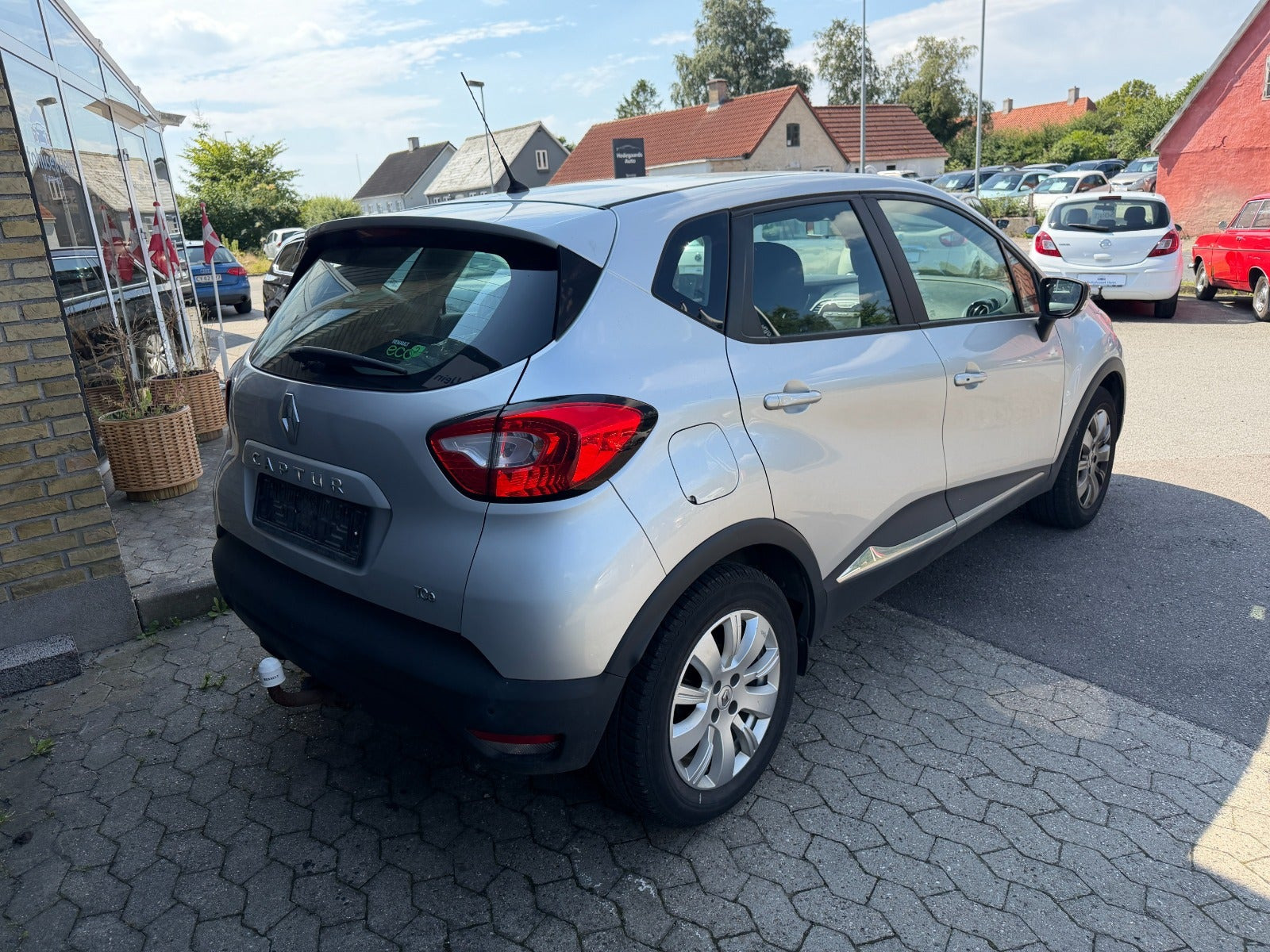 Sølv Renault Captur fra 2015