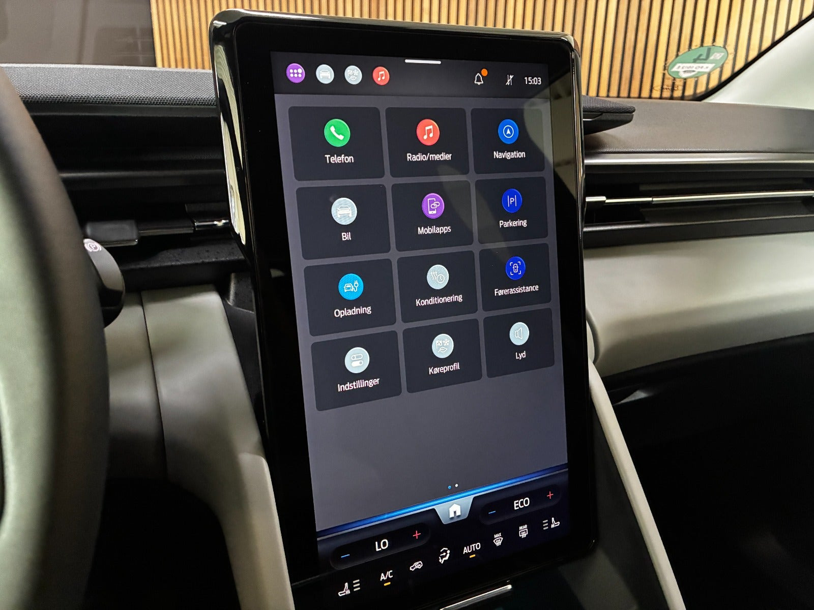 Blå Ford Explorer fra 2024