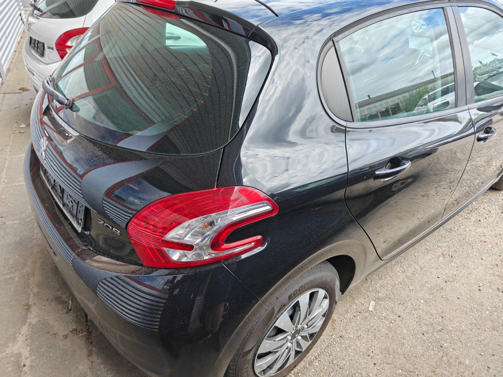 undefined Peugeot 208 fra 2012
