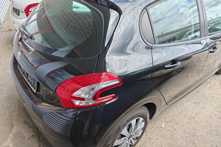 undefined Peugeot 208 fra 2012