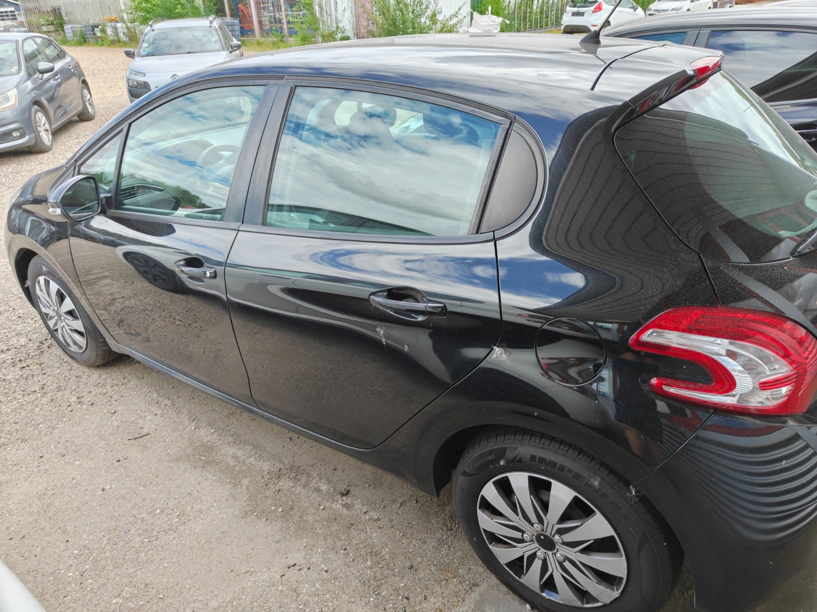 undefined Peugeot 208 fra 2012