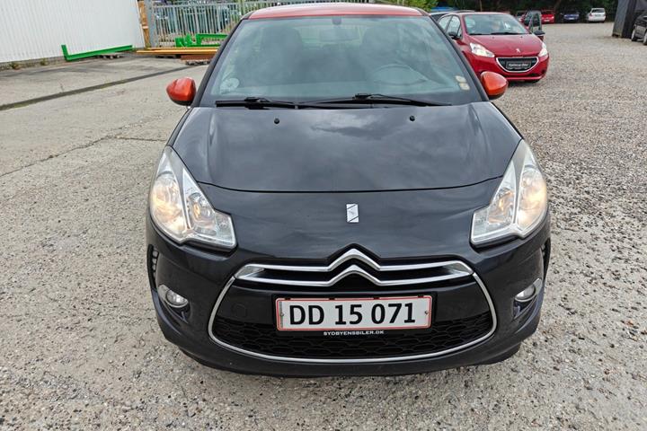 Gul Citroën DS3 fra 2011