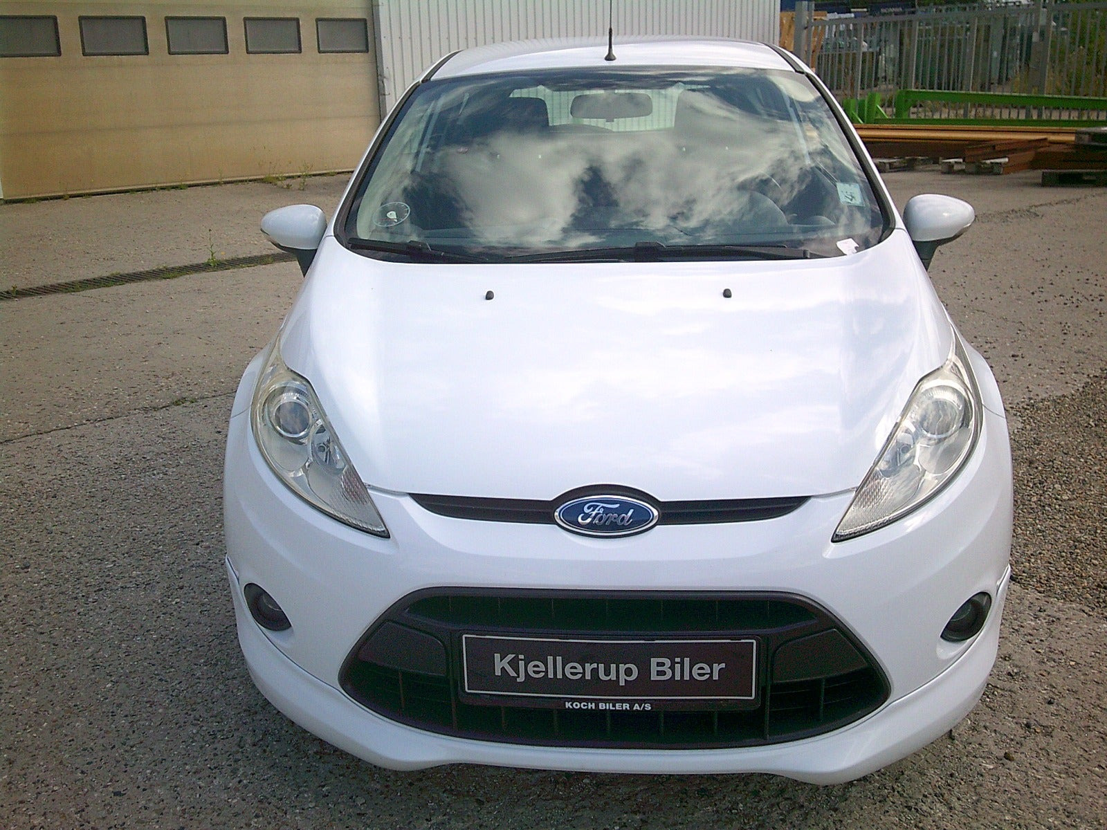 Gul Ford Fiesta fra 2009