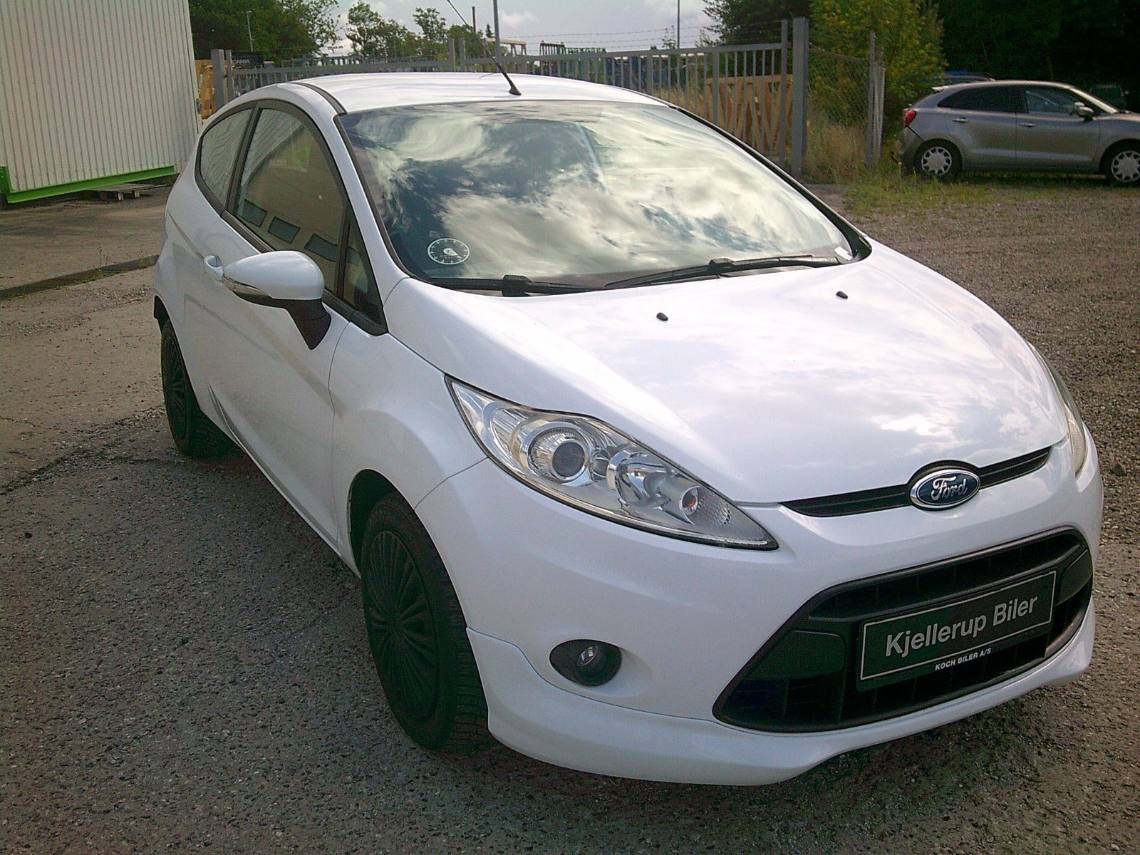 Gul Ford Fiesta fra 2009