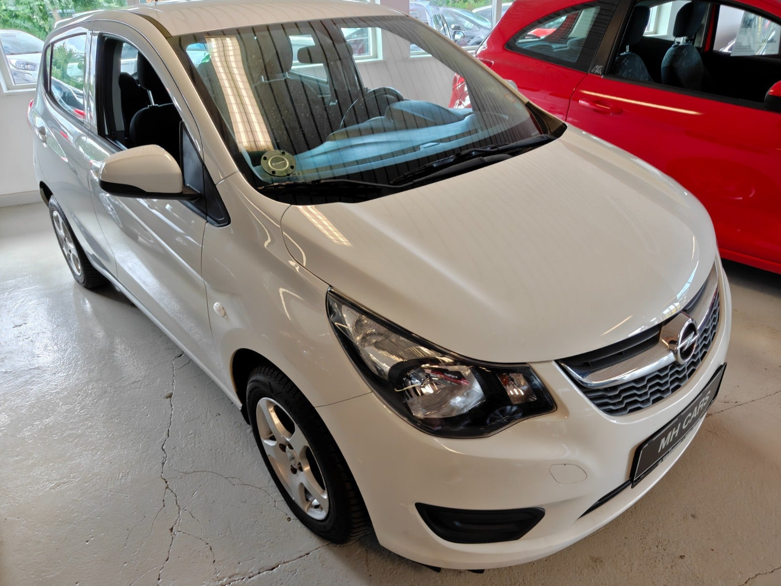 Gul Opel Karl fra 2016