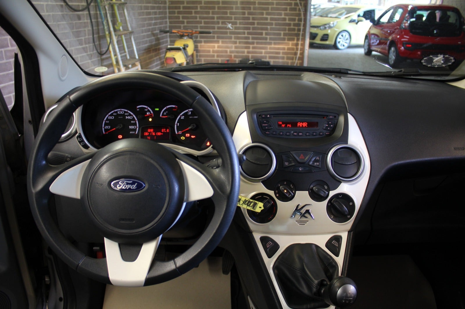 Sølv Ford Ka fra 2013