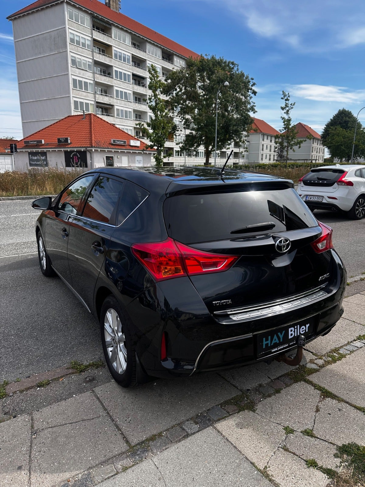 Grå Toyota Auris fra 2012