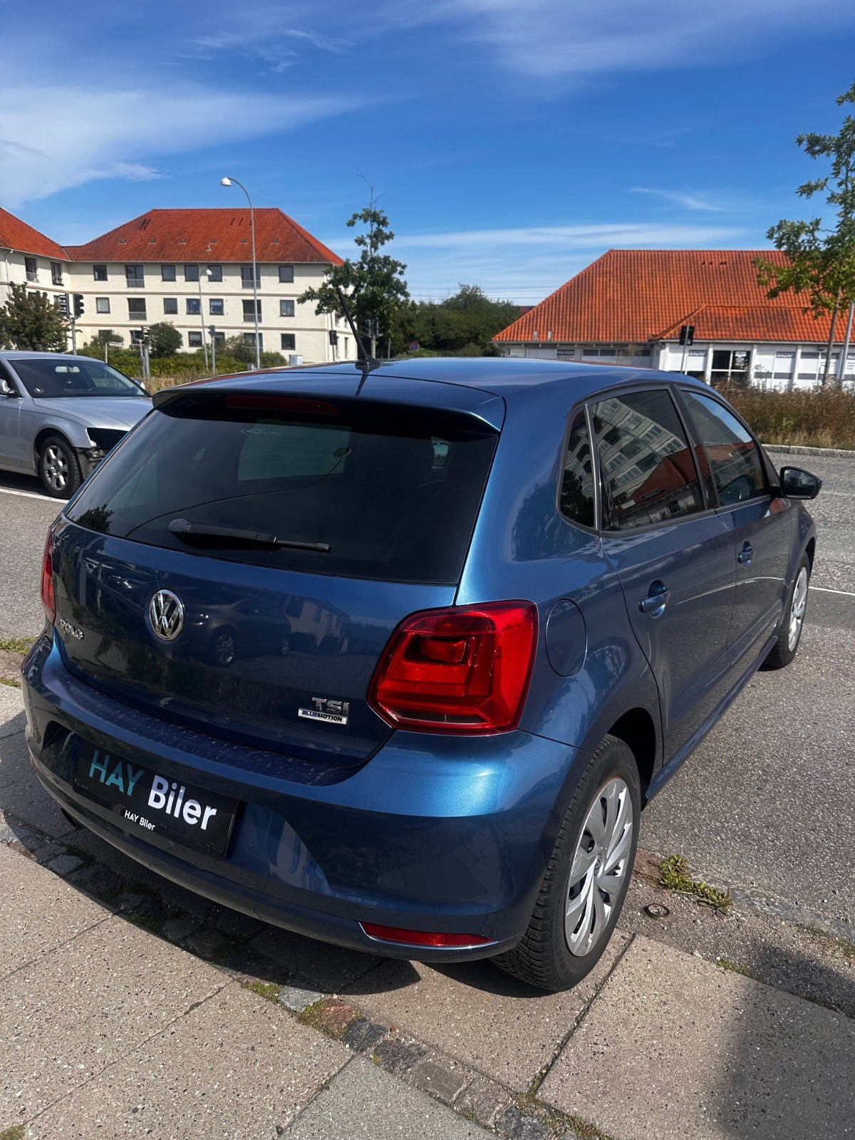 Blå VW Polo fra 2016