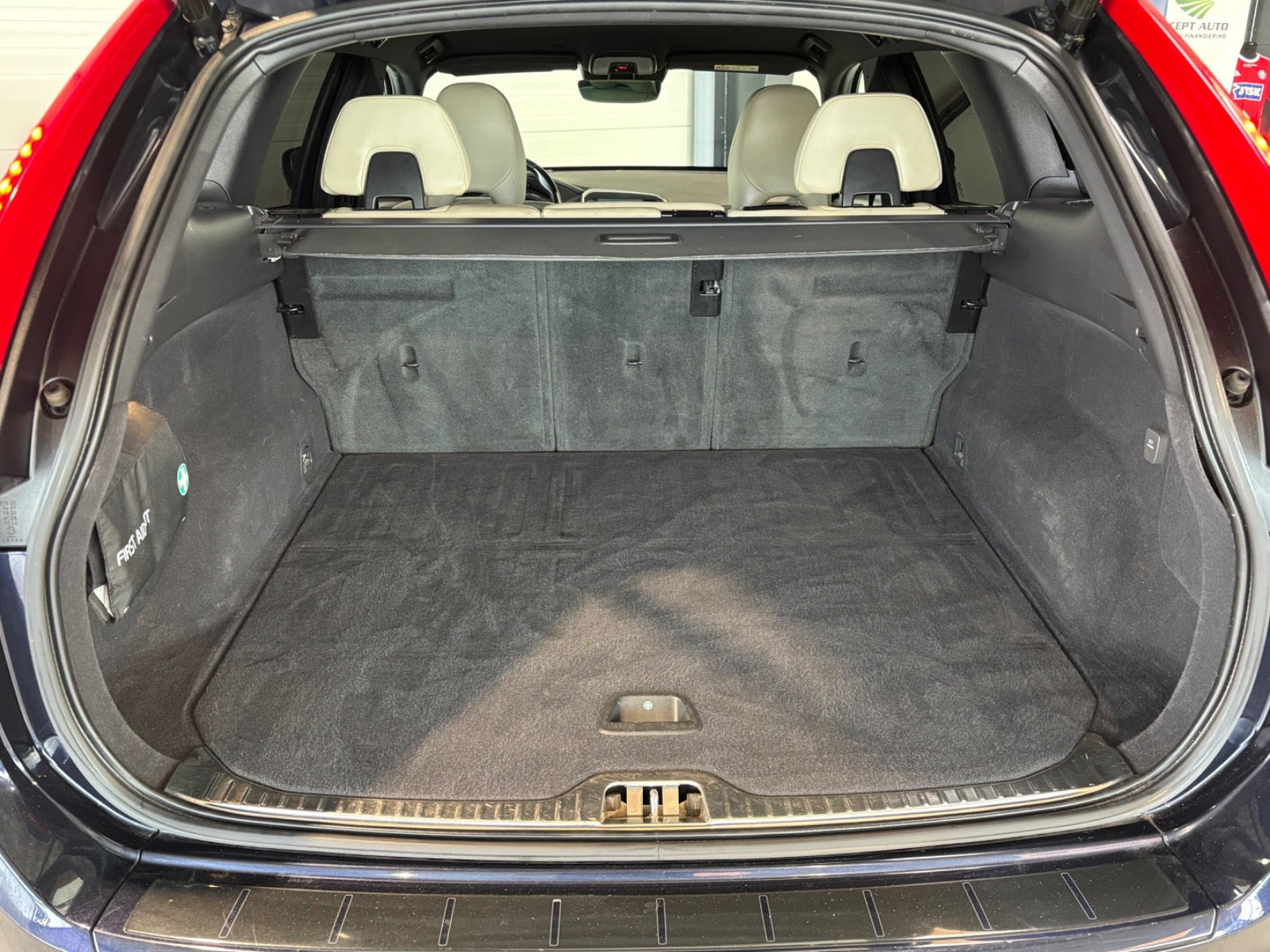 undefined Volvo XC60 fra 2017