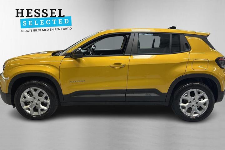 Gul Jeep Avenger fra 2025