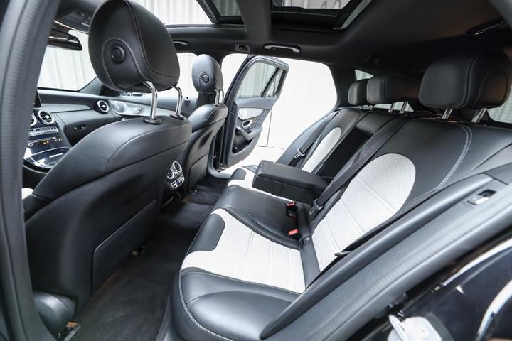 Sort Mercedes C63 fra 2016