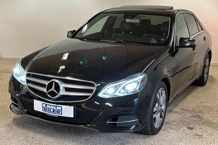 Sort Mercedes E220 fra 2015