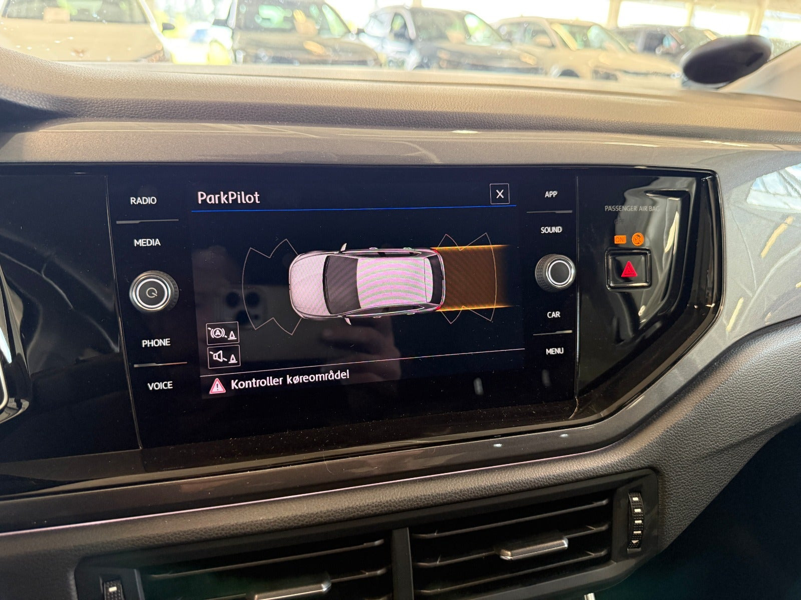 Sort VW Polo fra 2019