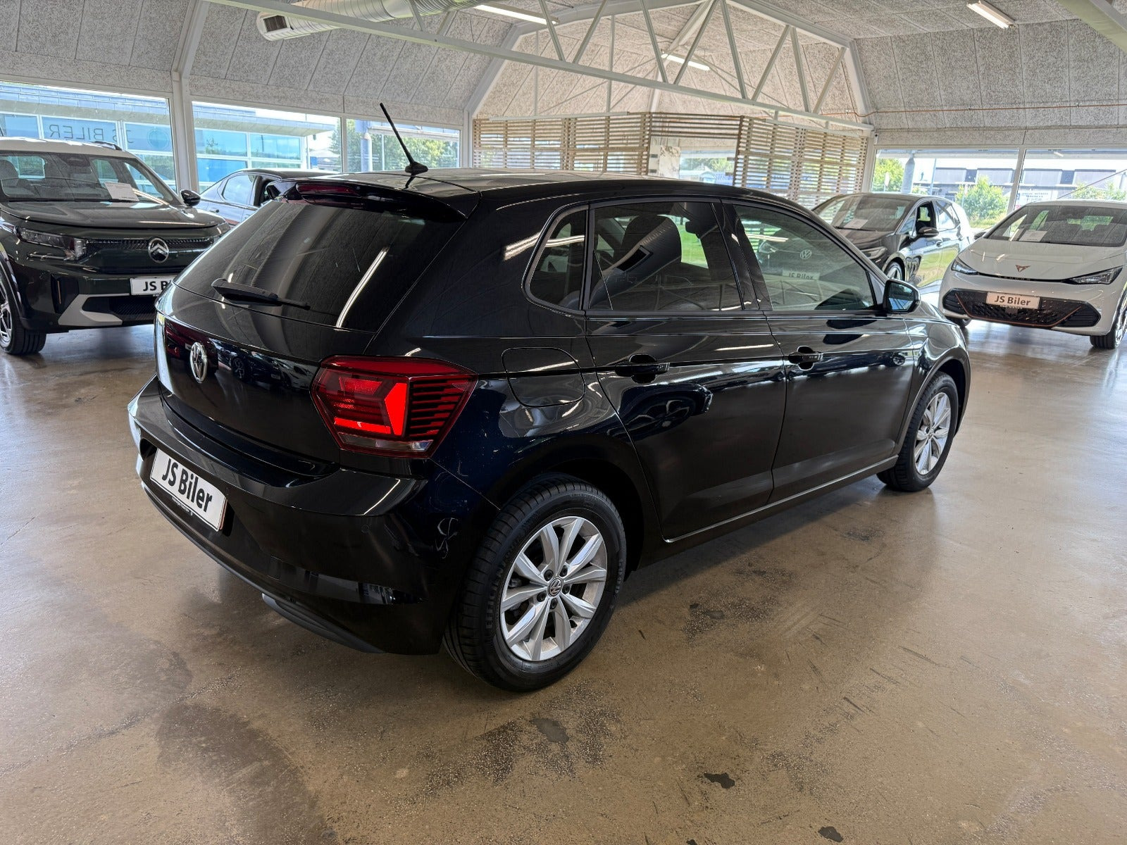Sort VW Polo fra 2019